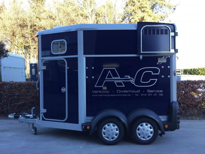 Ifor Williams Paardentrailer Hb506